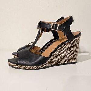 Torrid Wedge Sandals Black Tan Faux Leather Woven High Heel Shoes Size 10 Wide